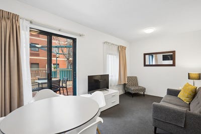 /international/au/21-255-hindley-street-adelaide-sa-151172900/