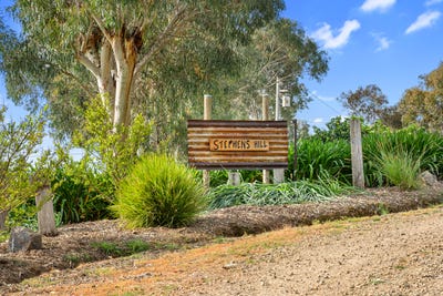 /international/au/1511-lake-road-bethanga-vic-700428368/