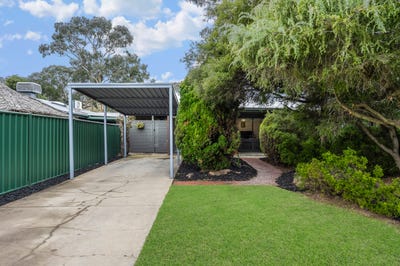 /international/au/223a-kelly-road-modbury-heights-sa-151638312/