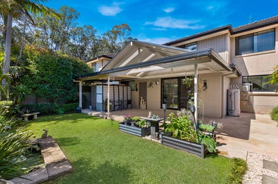 /international/au/4-889-pacific-highway-lisarow-nsw-152584876/