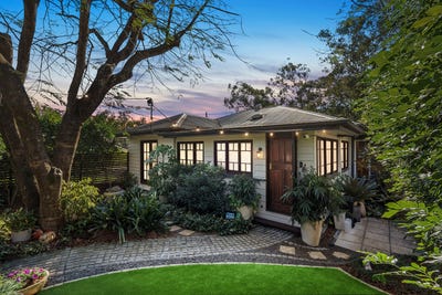 /international/au/15-jainba-street-indooroopilly-qld-148562764/?lang=de