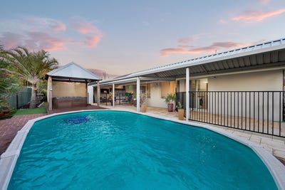 /international/au/6-dunkeld-glen-kinross-wa-152703372/