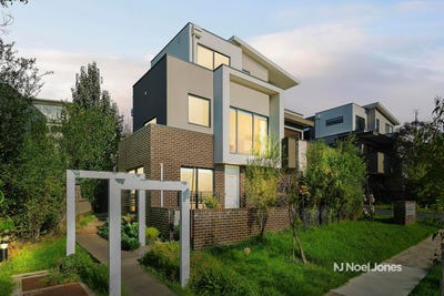 /international/au/1-2-curlew-court-doncaster-vic-151565016/