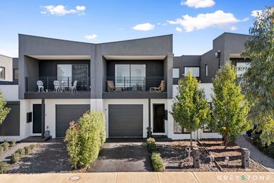 /international/au/17-pigato-crescent-deanside-vic-151258748/
