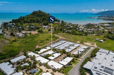 /international/au/8-20-pandanus-drive-cannonvale-qld-151304192/