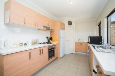 /international/au/3-93-ferguson-street-midland-wa-151753760/