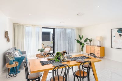 /international/au/2-27-magnoli-circuit-palm-beach-qld-151105600/