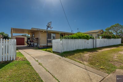 /international/au/55-scotland-street-bundaberg-east-qld-151118916/