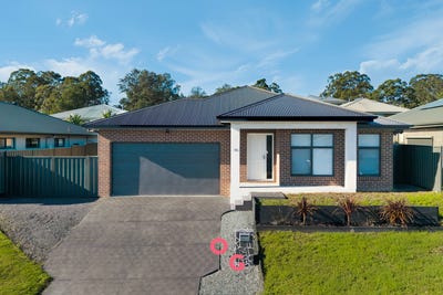 /international/au/18-graziers-parade-raymond-terrace-nsw-151256204/