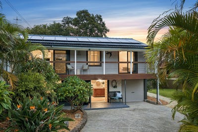 /international/au/5-villa-close-budgewoi-nsw-150640896/