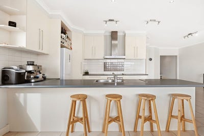 /international/au/3-2a-market-street-south-geelong-vic-151112240/