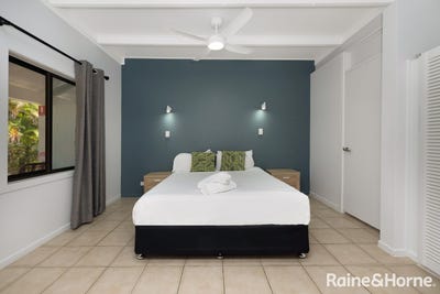 /international/au/84-61-79-mandalay-avenue-nelly-bay-qld-152587444/