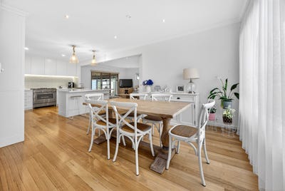 /international/au/8-illaroo-street-capel-sound-vic-151357008/