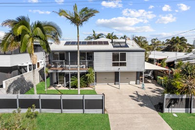/international/au/34-malinya-drive-buddina-qld-148636612/