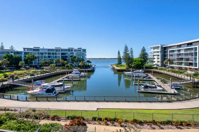/international/au/4304-323-bayview-street-hollywell-qld-148116048/