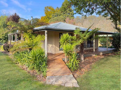 /international/au/12-nash-street-jamieson-vic-148287828/