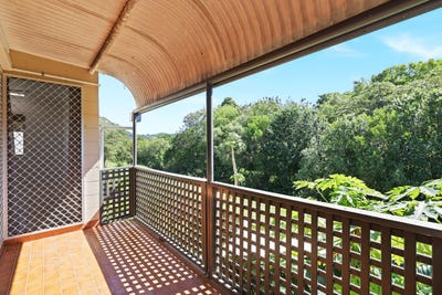 /international/au/7-5-maytown-close-manoora-qld-151343916/
