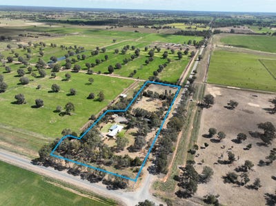 /international/au/391-settlement-boundary-road-waaia-vic-146111268/