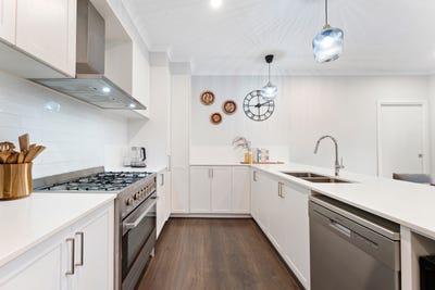 /international/au/15b-ti-tree-grove-east-parkdale-vic-151373336/