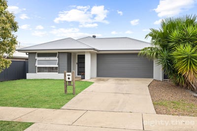 /international/au/21-richmond-terrace-plainland-qld-152628952/