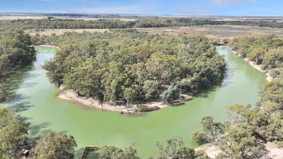 /international/au/26226-26228-sturt-highway-hay-south-nsw-700408348/