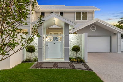/international/au/9-beachcomber-court-bokarina-qld-152614076/