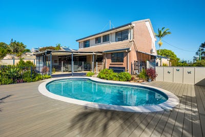 /international/au/54-avocado-crescent-bli-bli-qld-150840668/