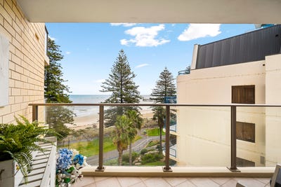 /international/au/55-13-south-esplanade-glenelg-sa-152627940/