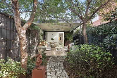 /international/au/77-victoria-road-marrickville-nsw-150952248/