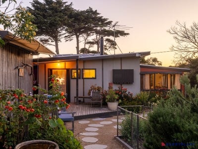 /international/au/8-shalfleet-avenue-ventnor-vic-152551356/