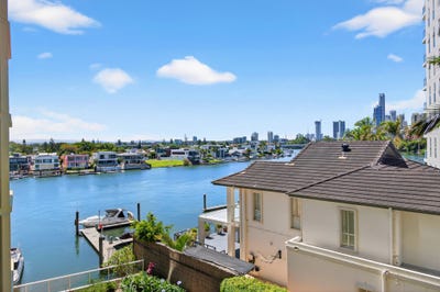 /international/au/11-2890-gold-coast-highway-surfers-paradise-qld-151366728/