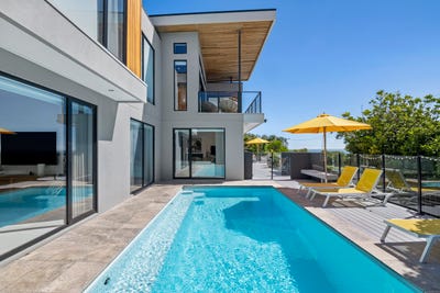 /international/au/2-byrne-street-mount-martha-vic-148169032/