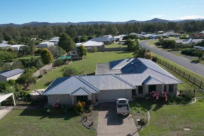 /international/au/66-parkridge-drive-withcott-qld-151372772/