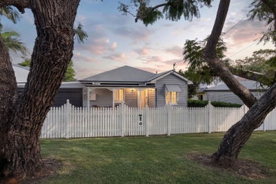 /international/au/8-muriel-avenue-manly-west-qld-151169928/