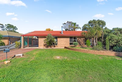 /international/au/8-saint-nicholas-avenue-port-willunga-sa-151275396/