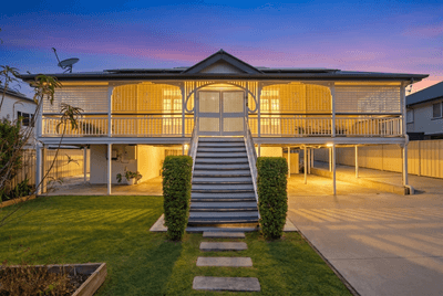 /international/au/7-brae-ross-street-the-range-qld-151286436/