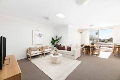 /international/au/8-96-railway-crescent-jannali-nsw-148542188/