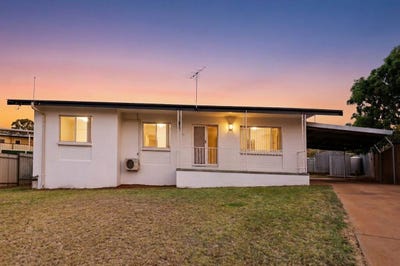 /international/au/21-indigo-crescent-mount-isa-qld-152460336/