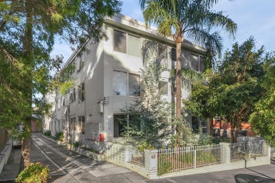 /international/au/12-49-brougham-street-north-melbourne-vic-151497620/
