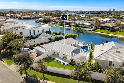 /international/au/17-mcilwain-drive-mermaid-waters-qld-152566312/