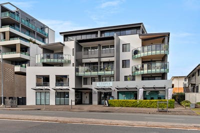/international/au/4-492-the-esplanade-warners-bay-nsw-148598160/