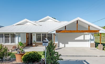 /international/au/17-bega-street-pambula-nsw-150893432/