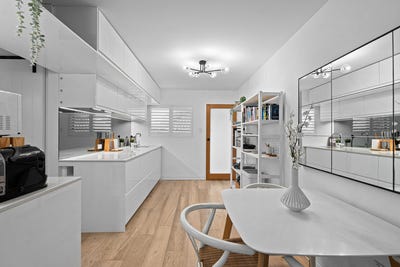 /international/au/5-27-agnes-street-wynnum-qld-151254076/