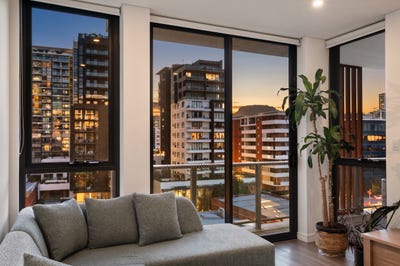 /international/au/602-35-kenny-street-wollongong-nsw-152502496/