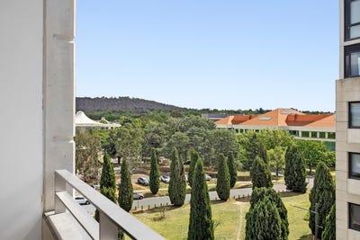 /international/au/25-5-sydney-avenue-barton-act-149481532/