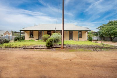 /international/au/68a-68b-high-street-wirrabara-sa-151353716/