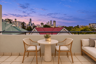 /international/au/7-25-edmondstone-street-south-brisbane-qld-152455828/