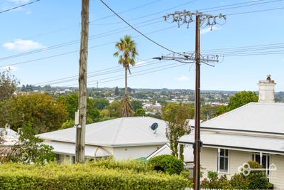 /international/au/108-bertha-street-mount-gambier-sa-150946208/