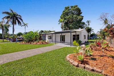 /international/au/14-universal-close-white-rock-qld-151254056/