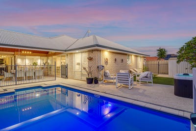 /international/au/7-frensham-street-butler-wa-151541916/
